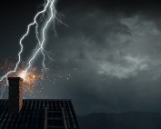 A tető villámvédelme, villámhárító a tetőn